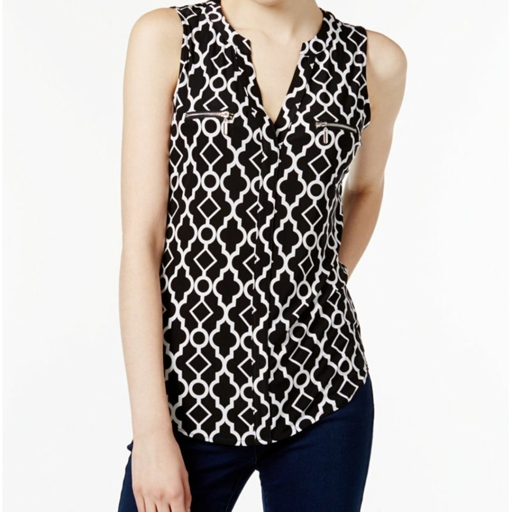 NEW INC SPLIT-NECK TOP